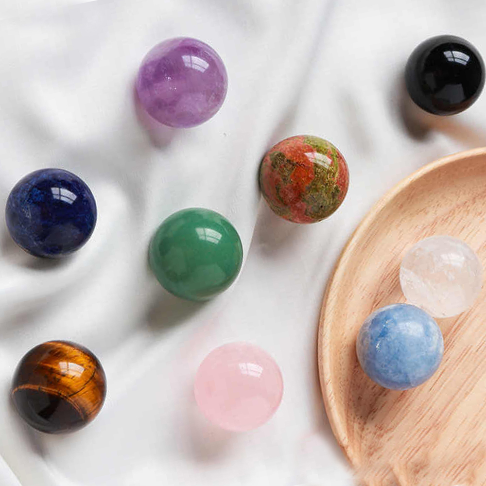 Aquarium Fish Game - Natural Crystal Ball Dia 2cm-3cm Color